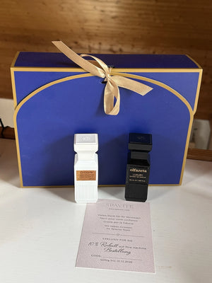 Il Duo Siciliano Parfum-Duo – echtes Foto des gelieferten Sets, weisser und schwarzer 50 ml Extrait de Parfum Flakon in Geschenkbox mit goldener Schleife | Spavite Schweiz